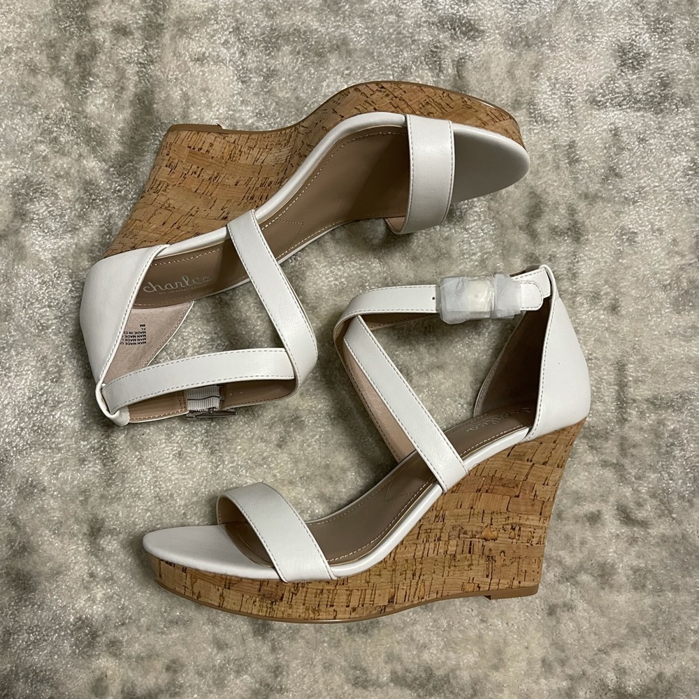 Charles by Charles David White Wedge Sandal SZ 9